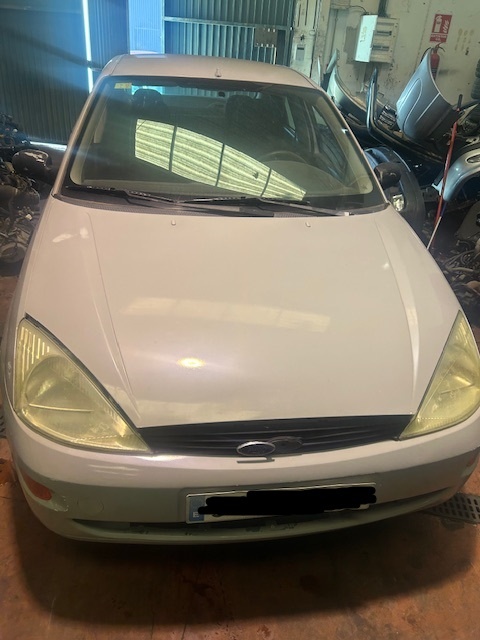 0069 FORD FOCUS 1.6 GASOLINA  2001
