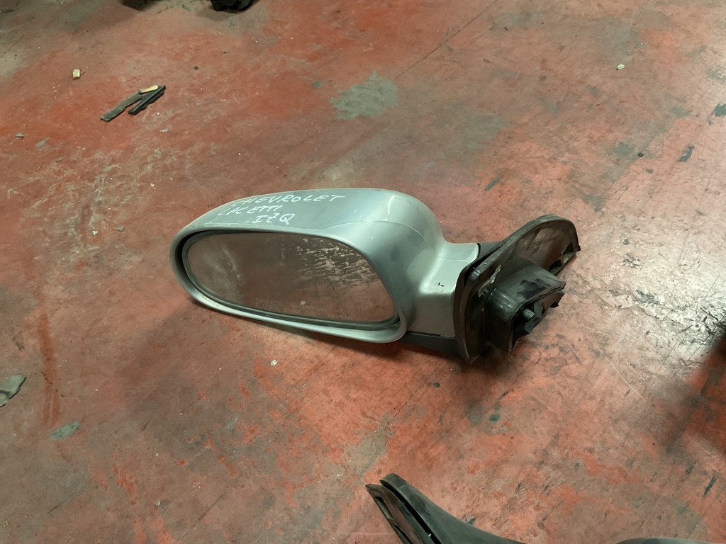 Retrovisor izquierdo chevrolet lacetti ‘05