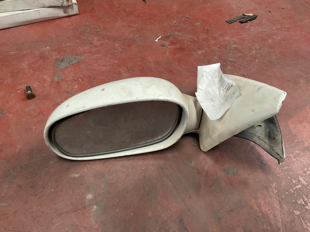Retrovisor izquierdo manual daewoo lanos ‘00