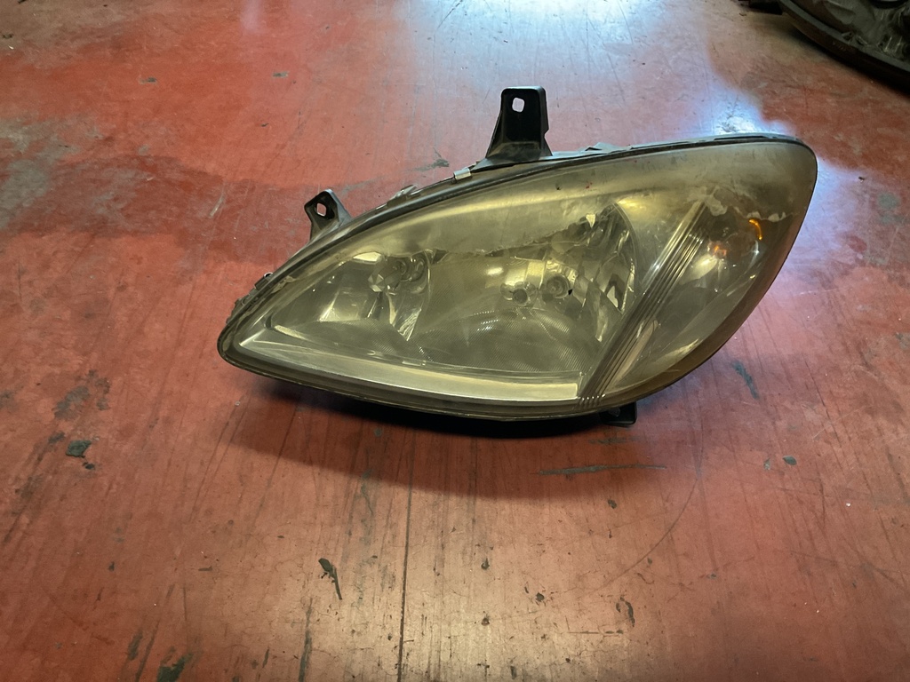 Faro izquierdo Mercedes Vito 109CDI 2007