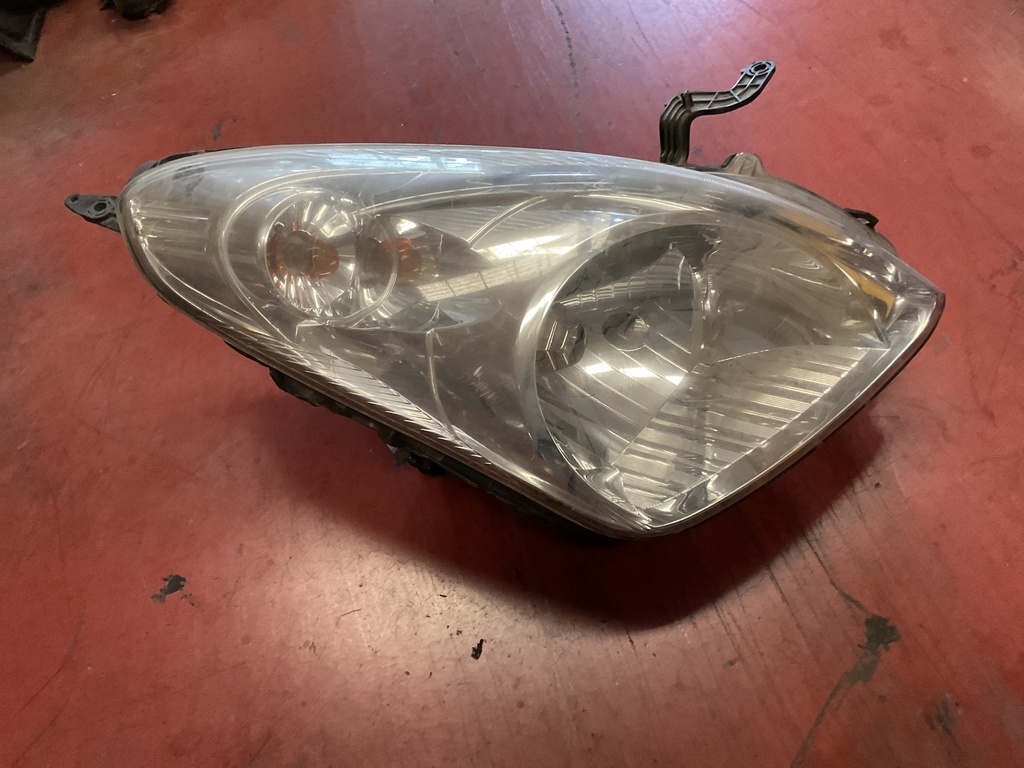 Faro derecho Nissan pixo 2009