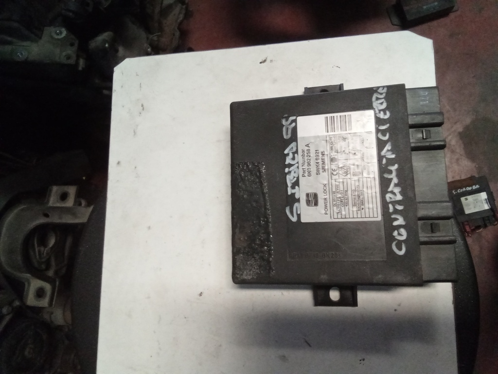 Centralita de cierre Seat Ibiza '99