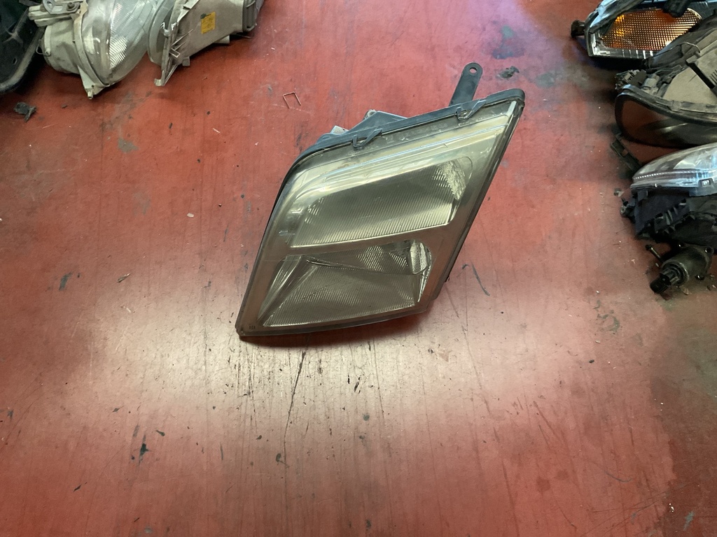 Faro derecho Ford Transit Connect