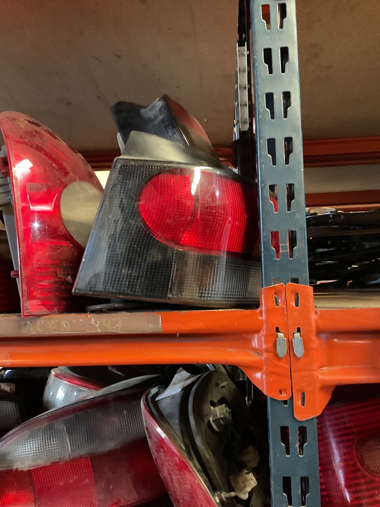 Piloto derecho Renault Clio 1996