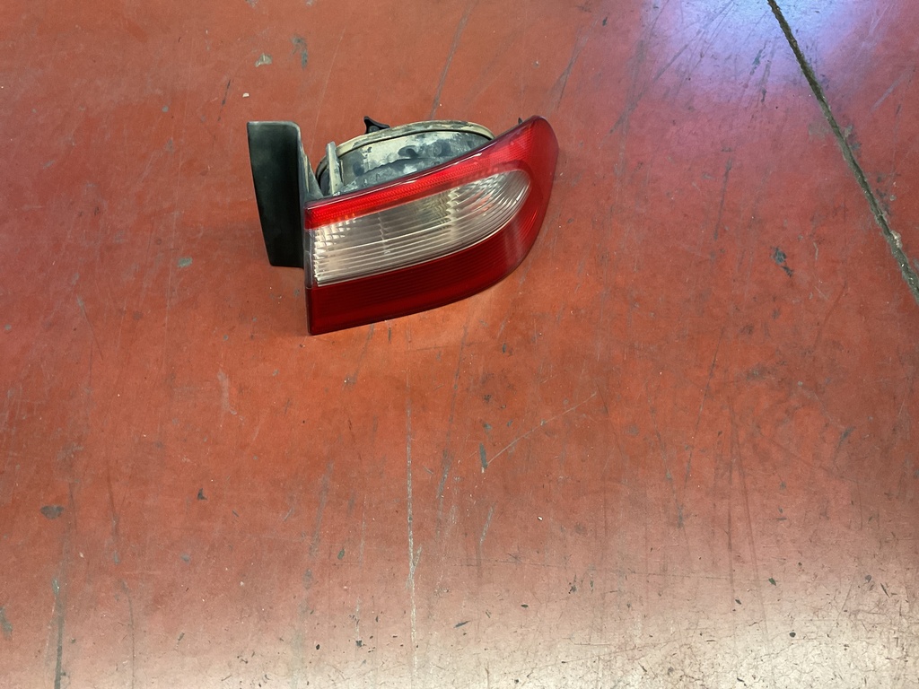 Piloto derecho Renault Laguna II