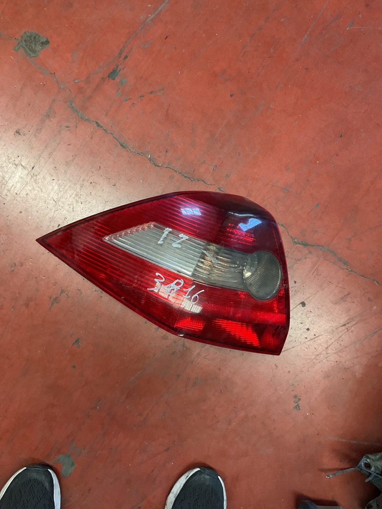 Piloto izquierdo Renault Megane II