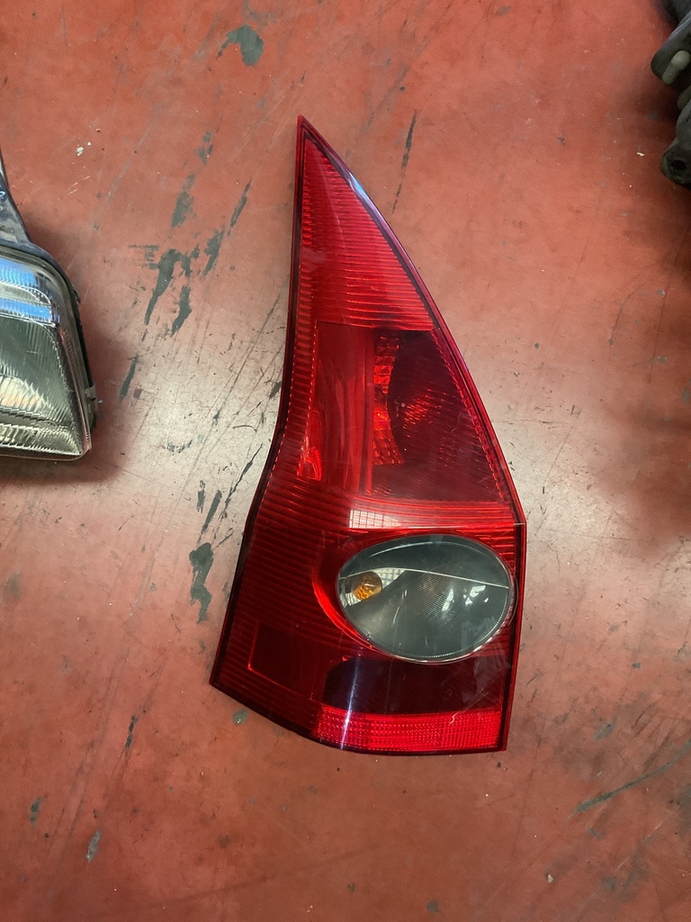 Piloto izquierdo Renault Megane familiar 2005