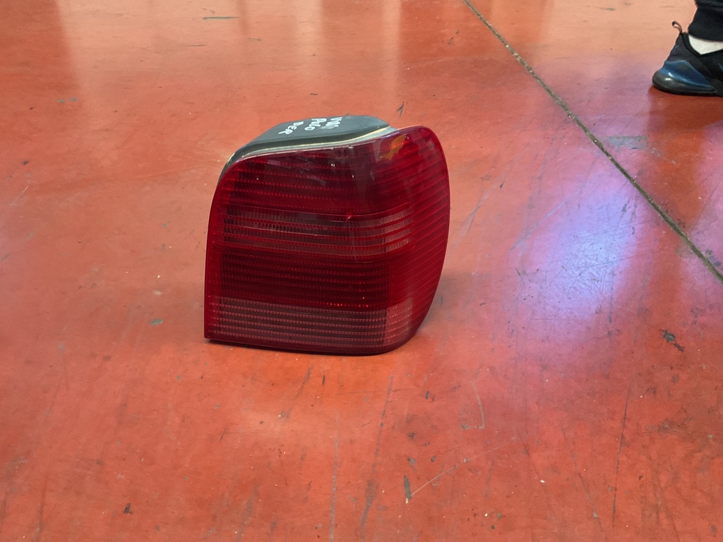 Piloto derecho Volkswagen Polo III