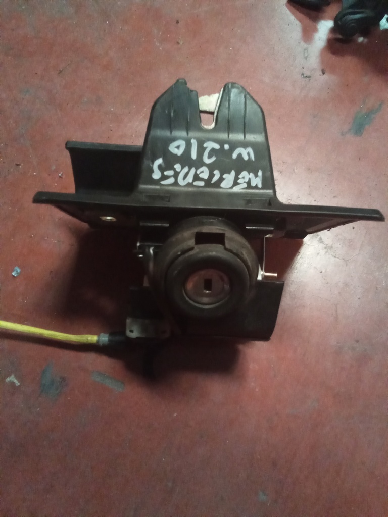 Cerradura maletero Mercedes clase e w210 '00