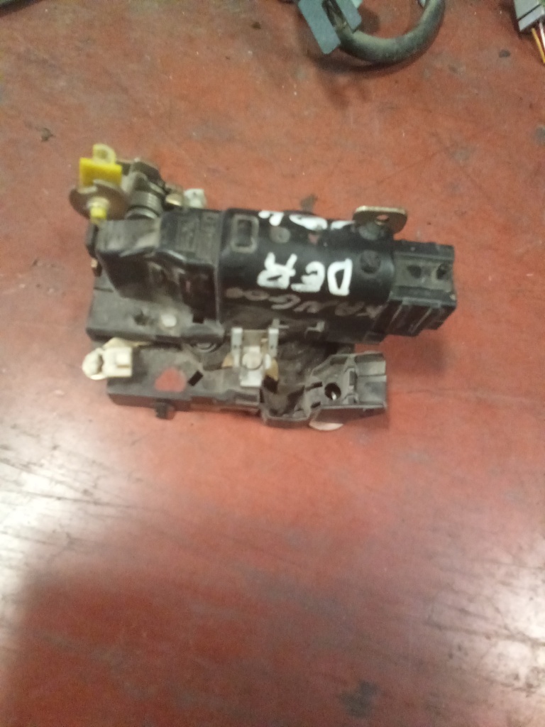 Cerradura delantera derecha Renault Kangoo '03