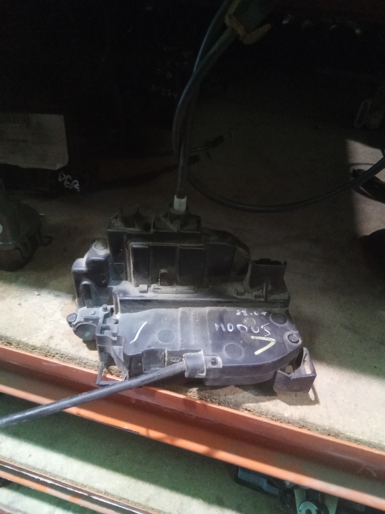 Cerradura delantera derecha Renault modus '08