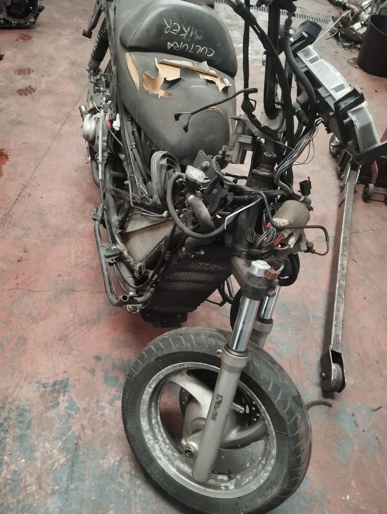 0092 HONDA SILVER WING 600 2001