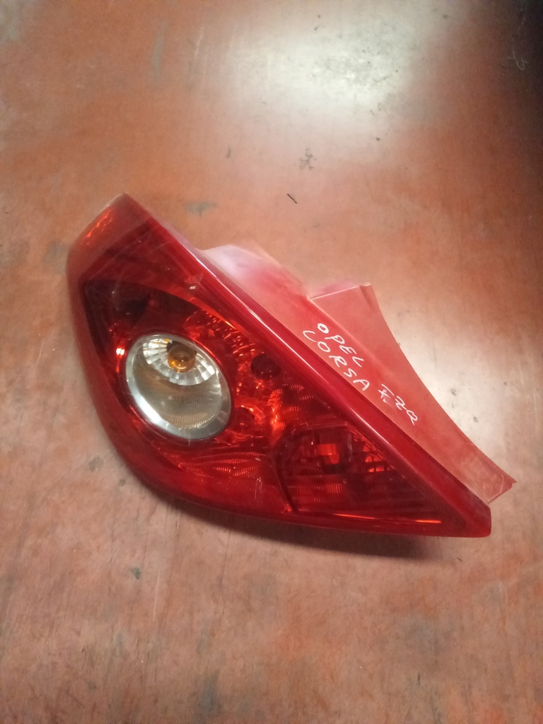 Piloto izquierdo Opel Corsa '06