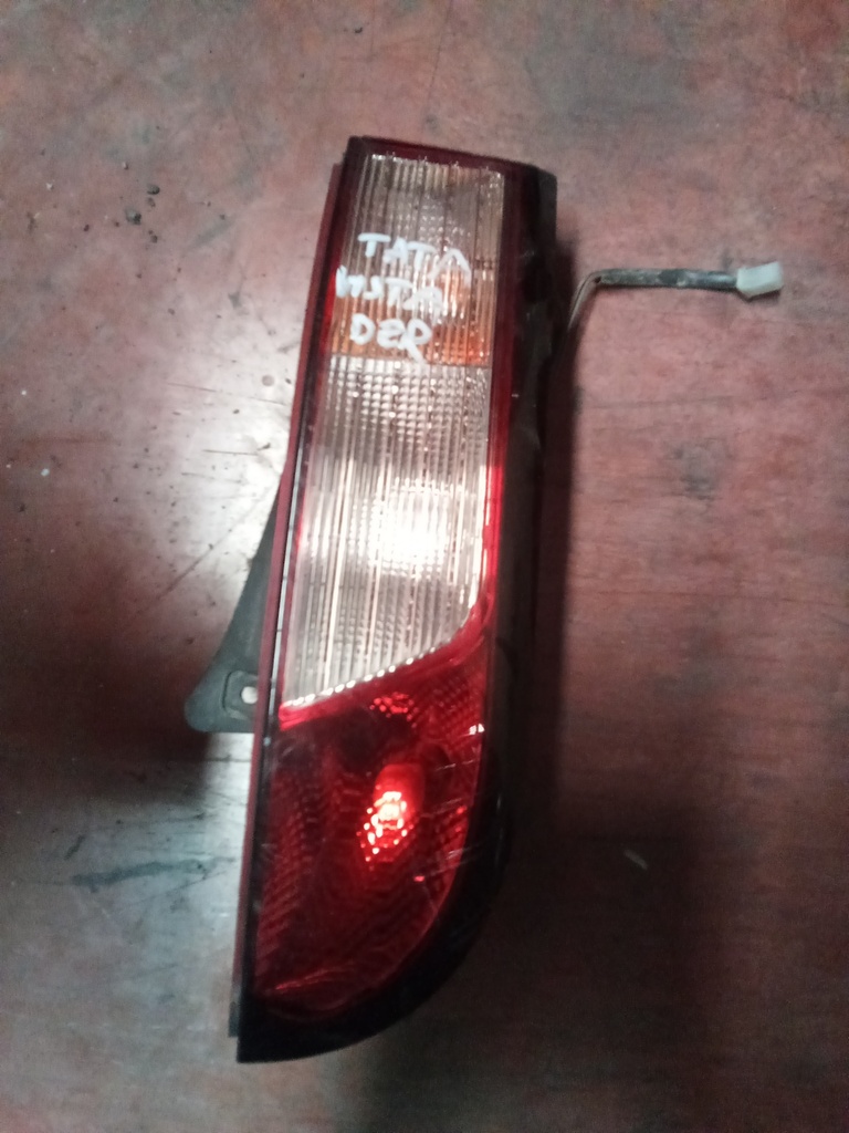 Piloto derecho tata vista '02