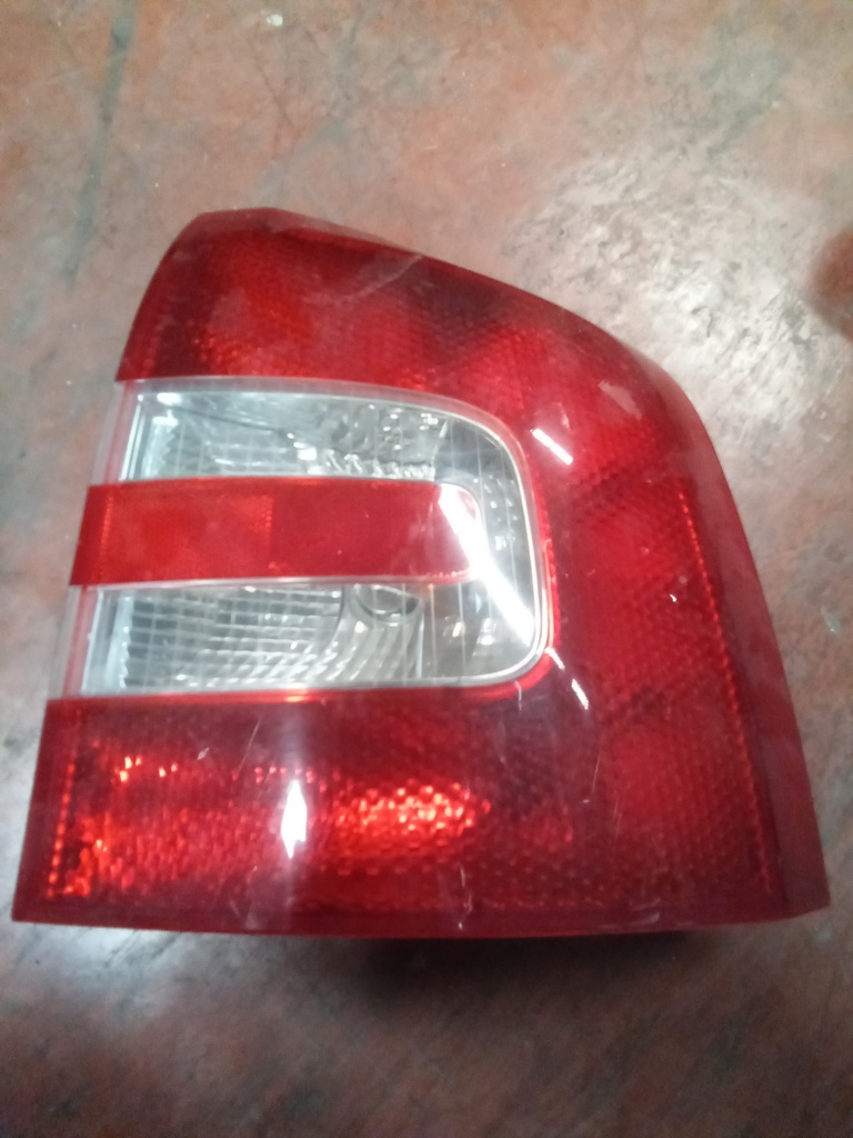 Piloto derecho skoda Octavia '05