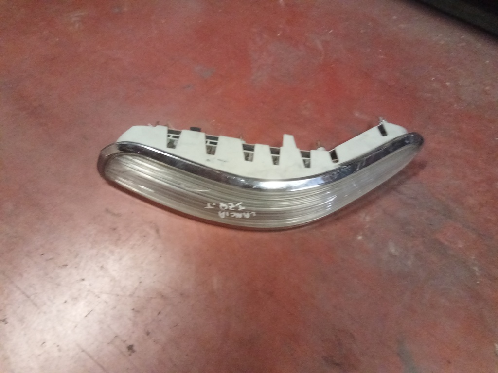 Piloto izquierdo Lancia thesis '03