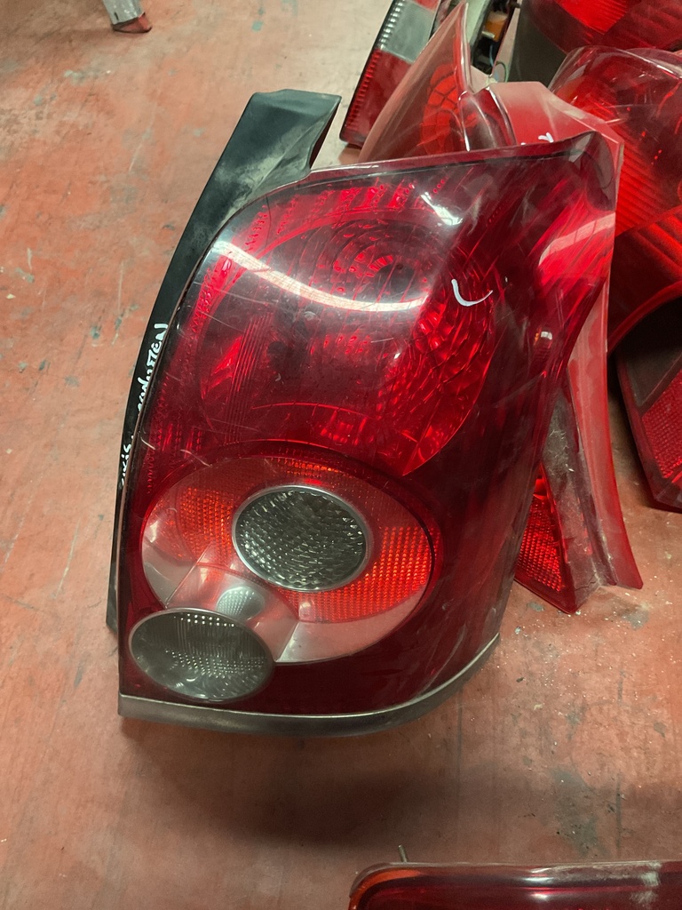 Piloto derecho toyota avensis avensis  ‘06