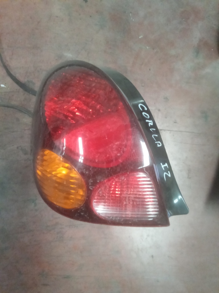 Piloto izquierdo toypta Corolla '02