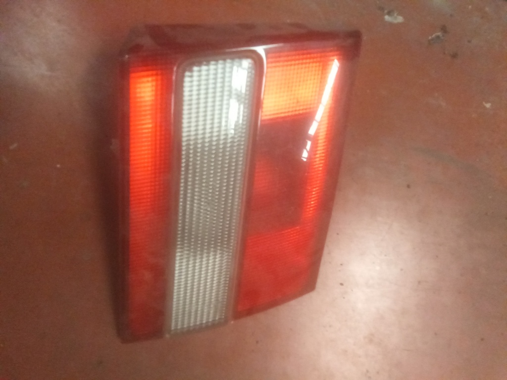 Piloto izquierdo Toyota carina '94