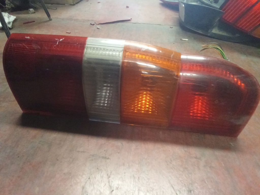 Piloto izquierdo Ford transit '00