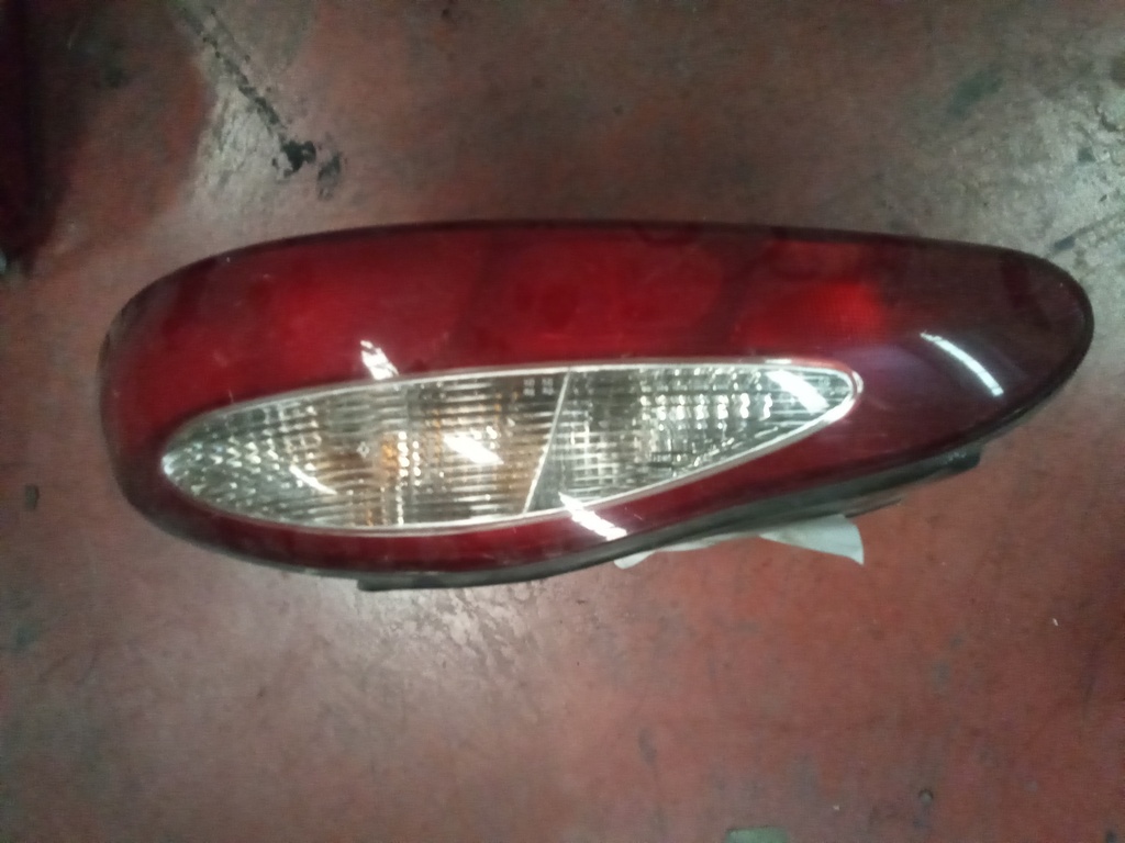 Piloto derecho Hyundai coupe '97