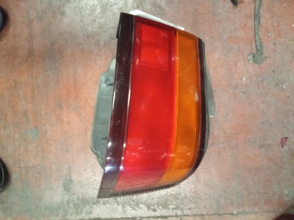 Piloto derecho honda concerto '93