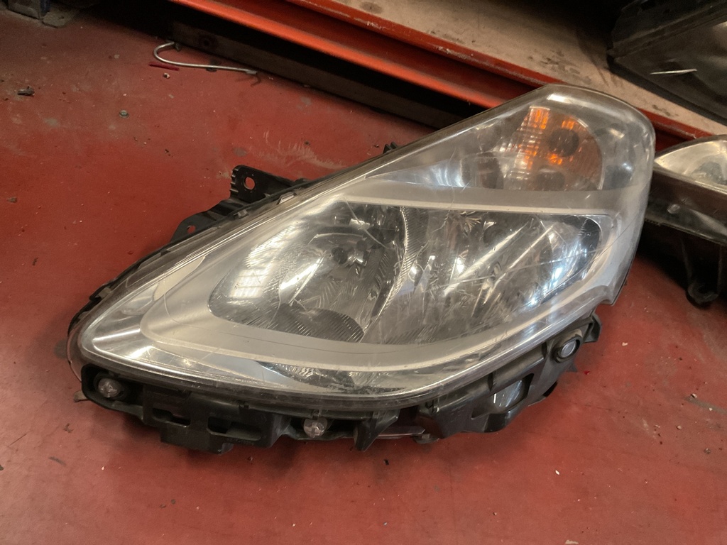 Faro izquierdo renault clio III ‘08