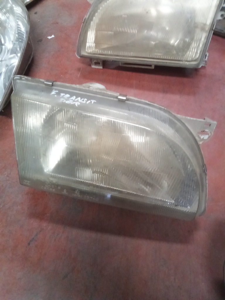 Faro derecho ford transit '93