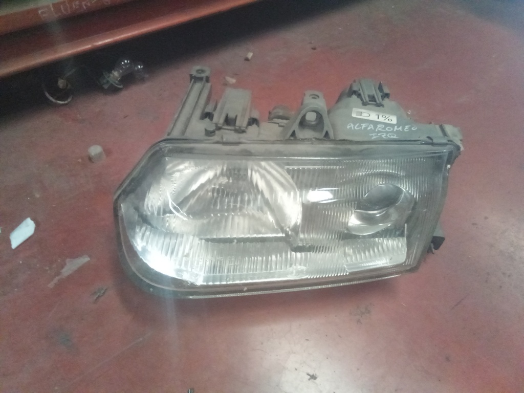 Faro izquierdo alfa romeo 147 '97