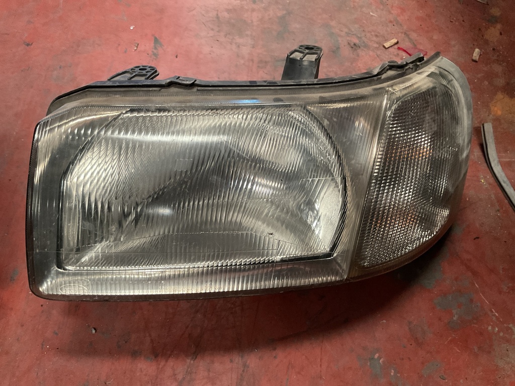 Faro derecho land rover freelander ‘02