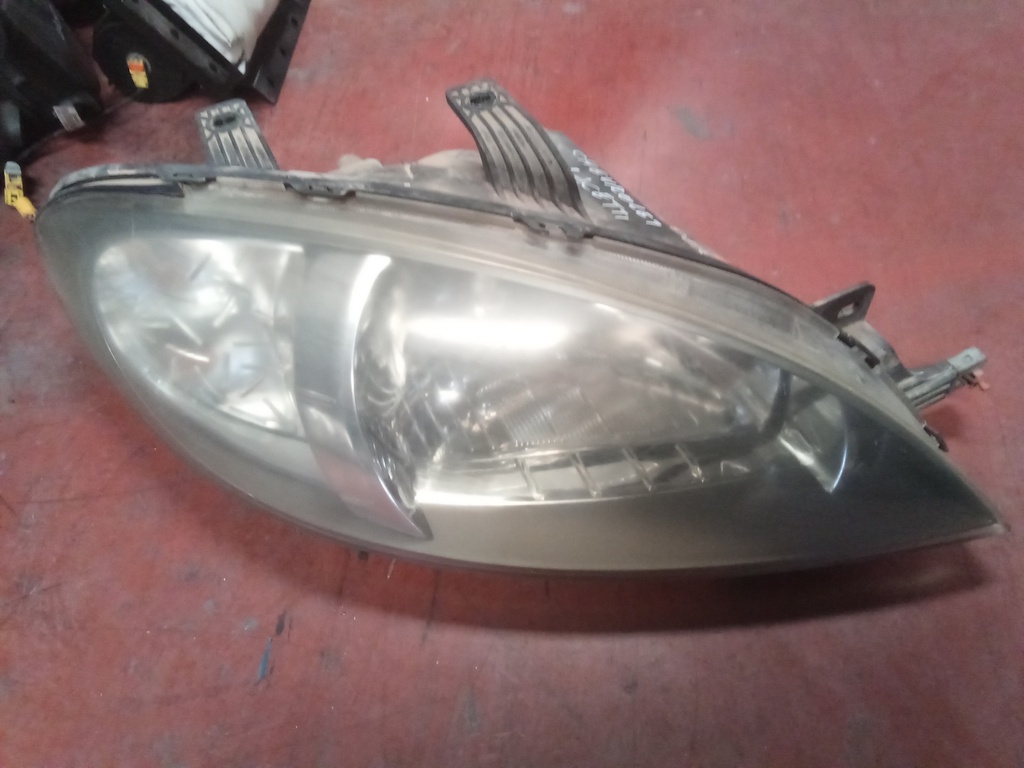 Faro derecho Chevrolet lacetti '07