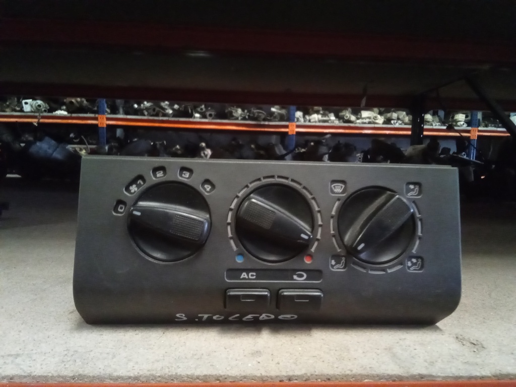 Mando aire acondicionado seat toledo '95