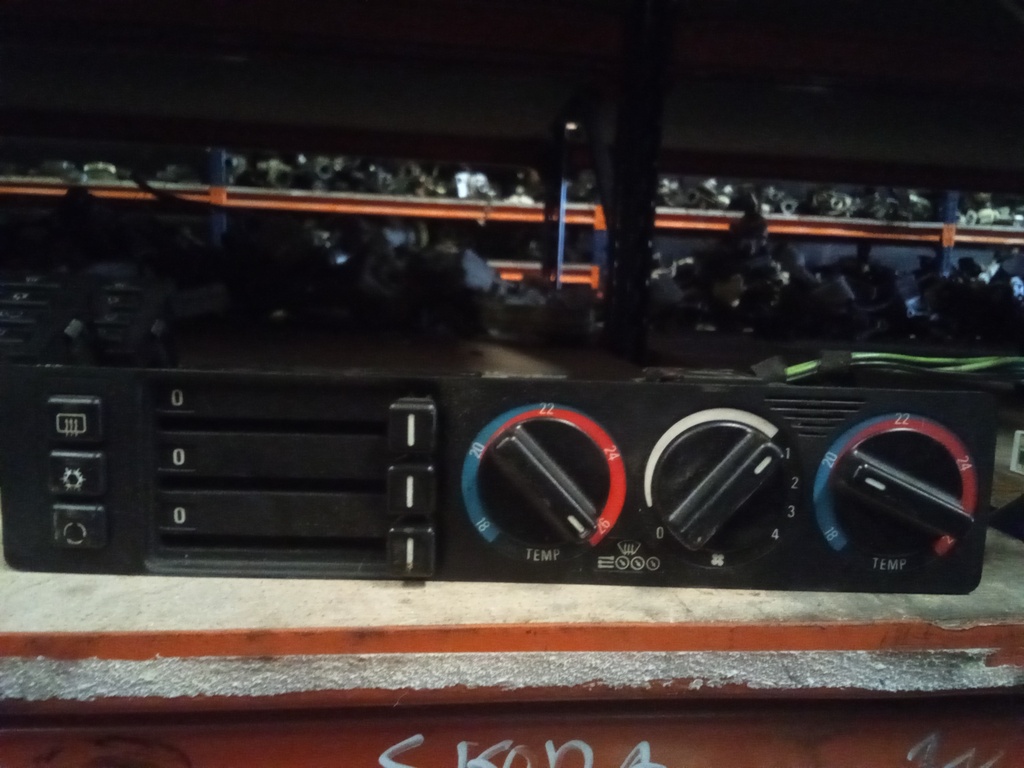 Mando aire acondicionado BMW serie 5 e34 '89