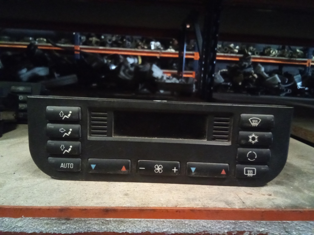 Mando climatizador BMW serie 3 e36 '98