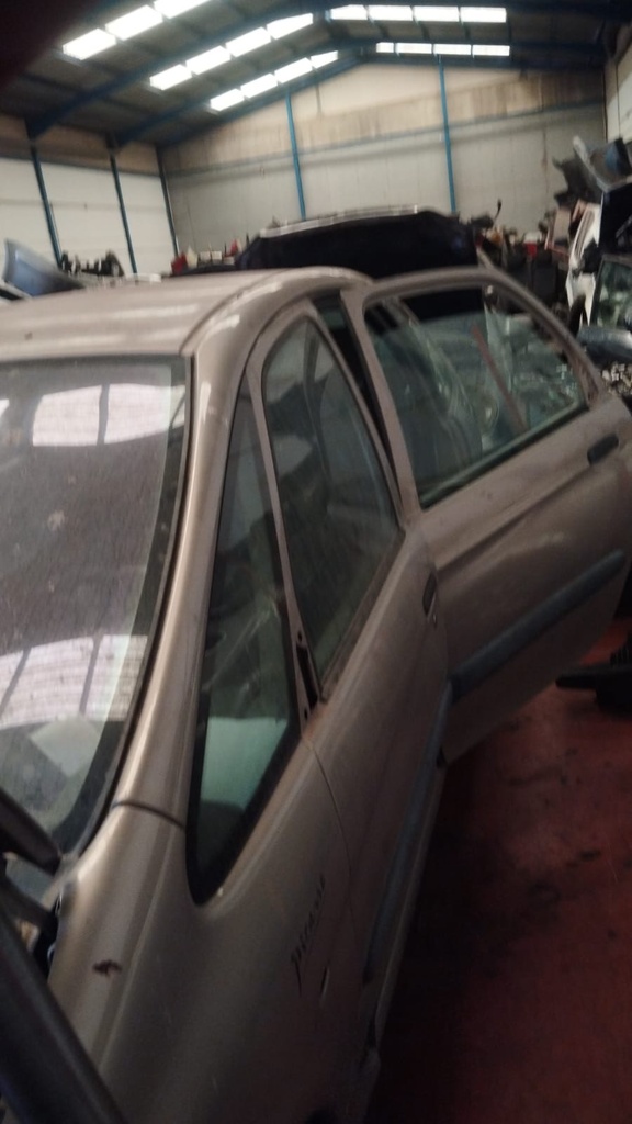 0145 CITROEN C5 2.0 HDI 2002