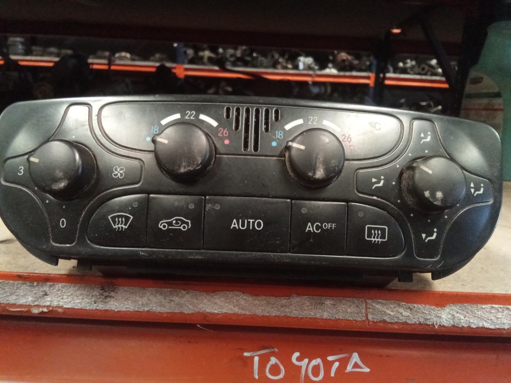 Mando aire acondicionado Mercedes clk w209 '04