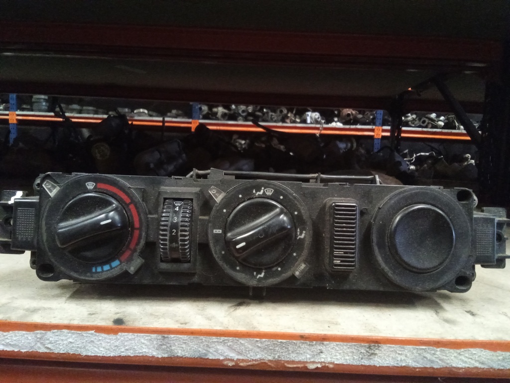 Mando aire acondicionado Mercedes sprinter '99