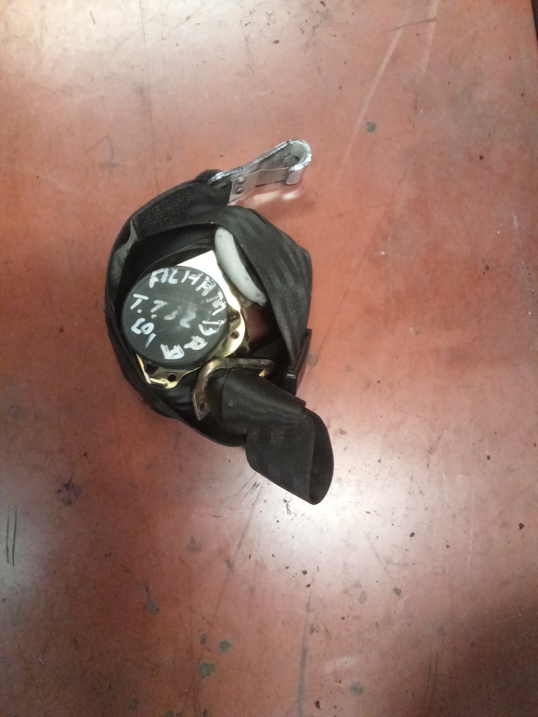 Cinturon trasero izquierdo seat alhambra '03