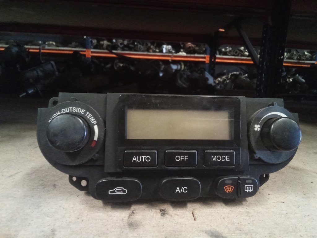 Mando climatizador Daewoo nubira '05
