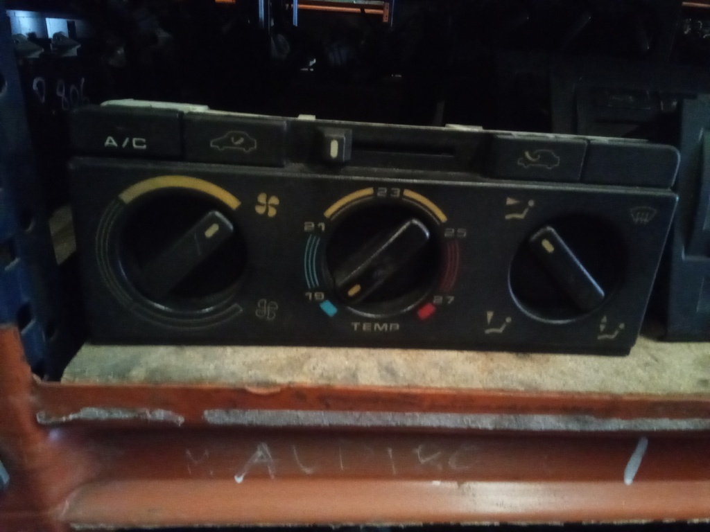 Mando aire acondicionado Peugeot 405 '94