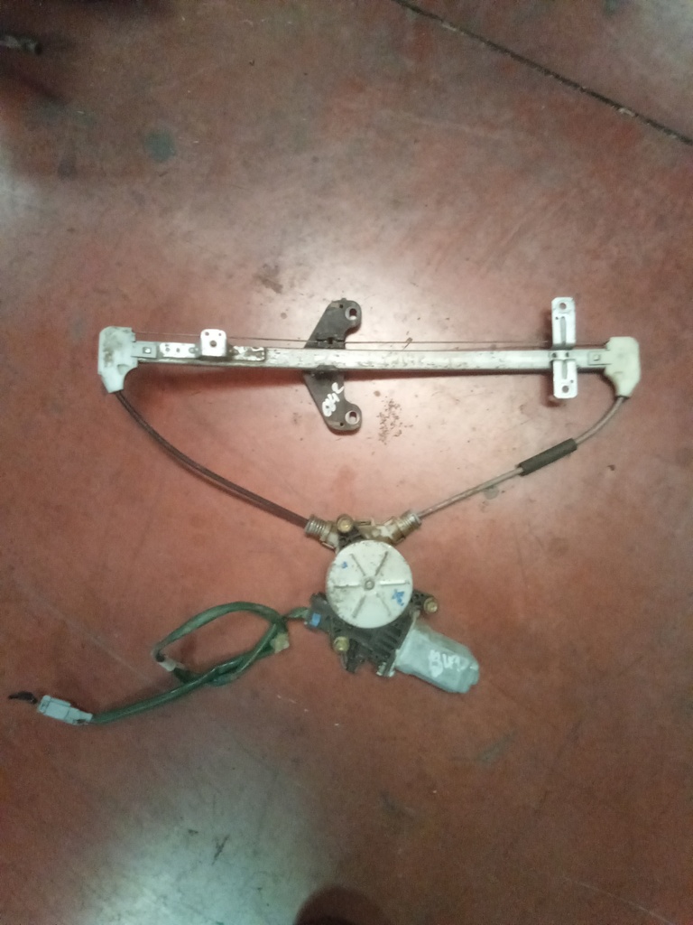 Elevalunas trasero izquierdo honda Civic '03