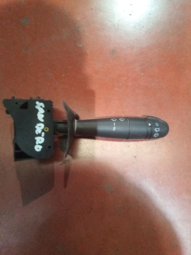 Mando de limpiaparabrisas dacia sandero '11