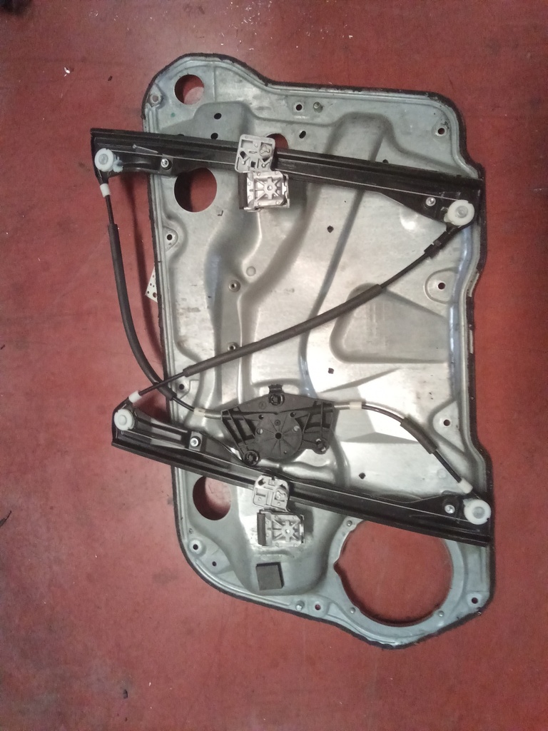 Elevalunas delantero izquierdo Volkswagen Bora '01