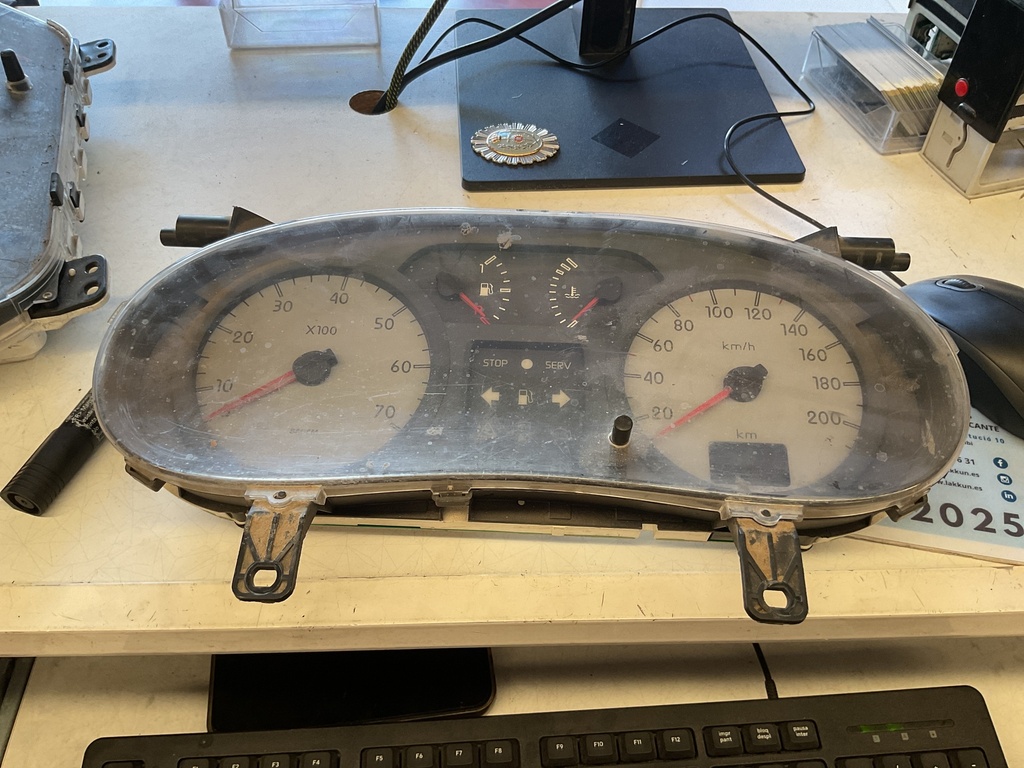 Cuadro de instrumentos renault kangoo extress ‘01