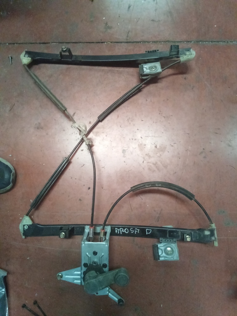 Elevalunas delantero derecho manual seat arosa '97