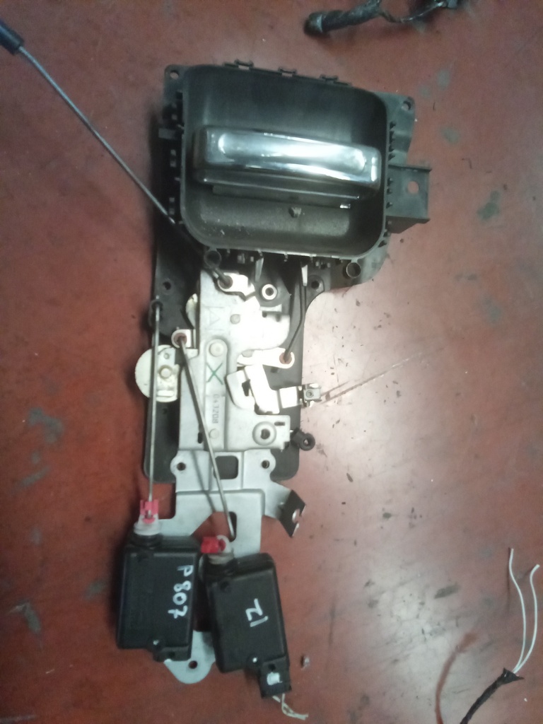 Cerradura puerta lateral Peugeot 807 '05