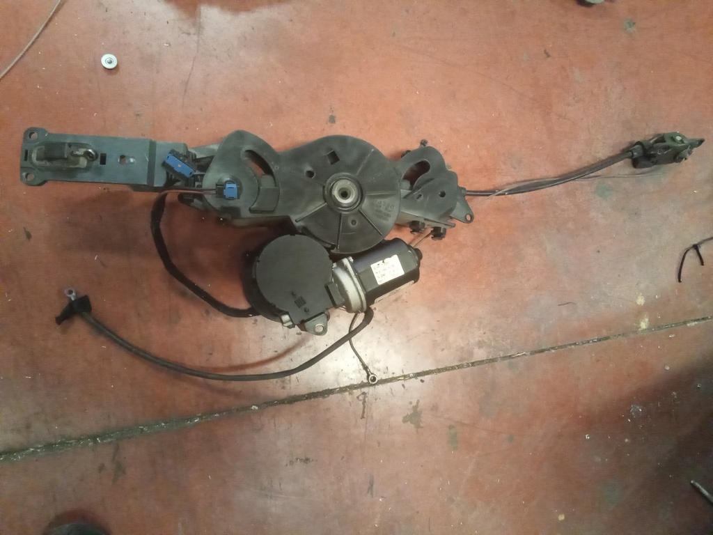 Motor cierre centralizado trasero izquierdo Peugeot 807 '06