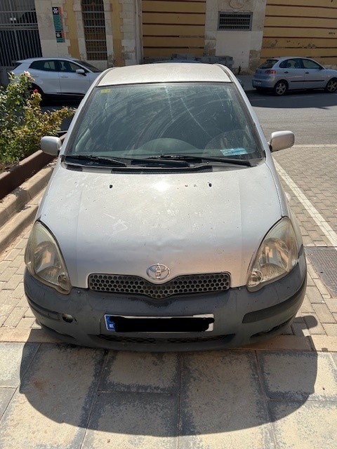 0186 TOYOTA YARIS 1.4 D 2005