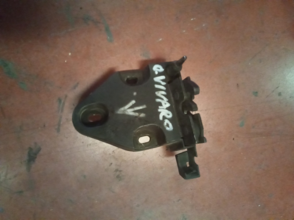 Cerradura maletero Opel vivaro '04