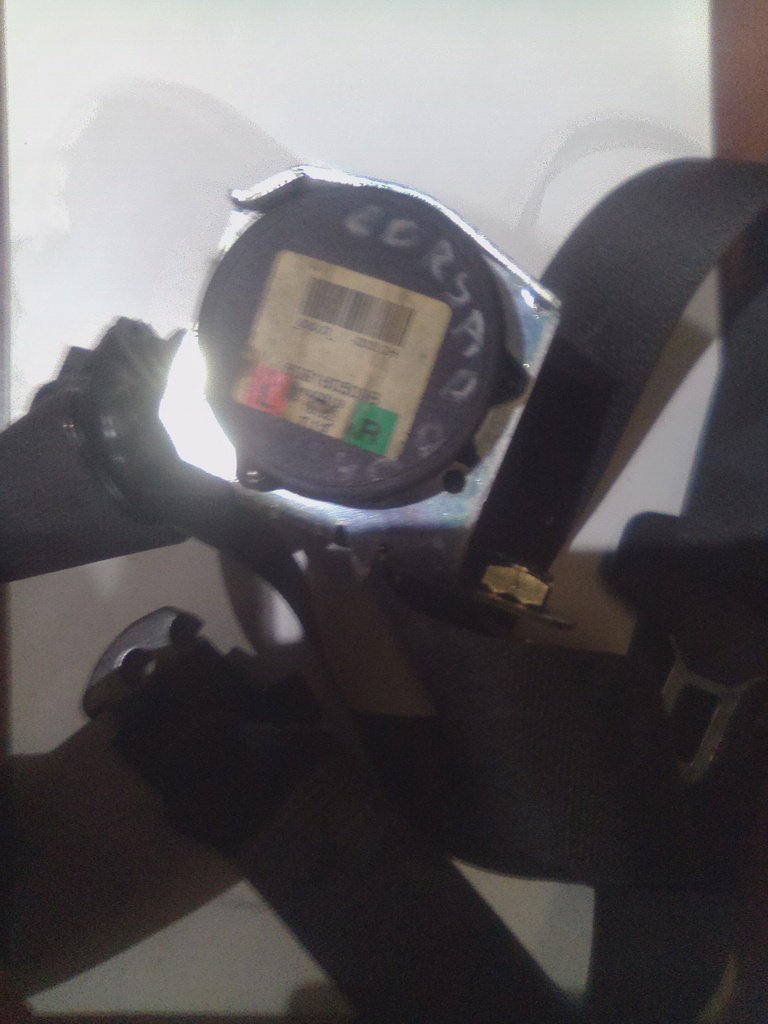 Cinturon seg. tras.izquierdo opel Corsa d